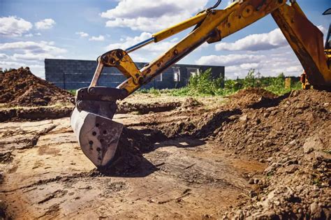 will a 30 hp skid steer dig dirt|Hillside excavation work .